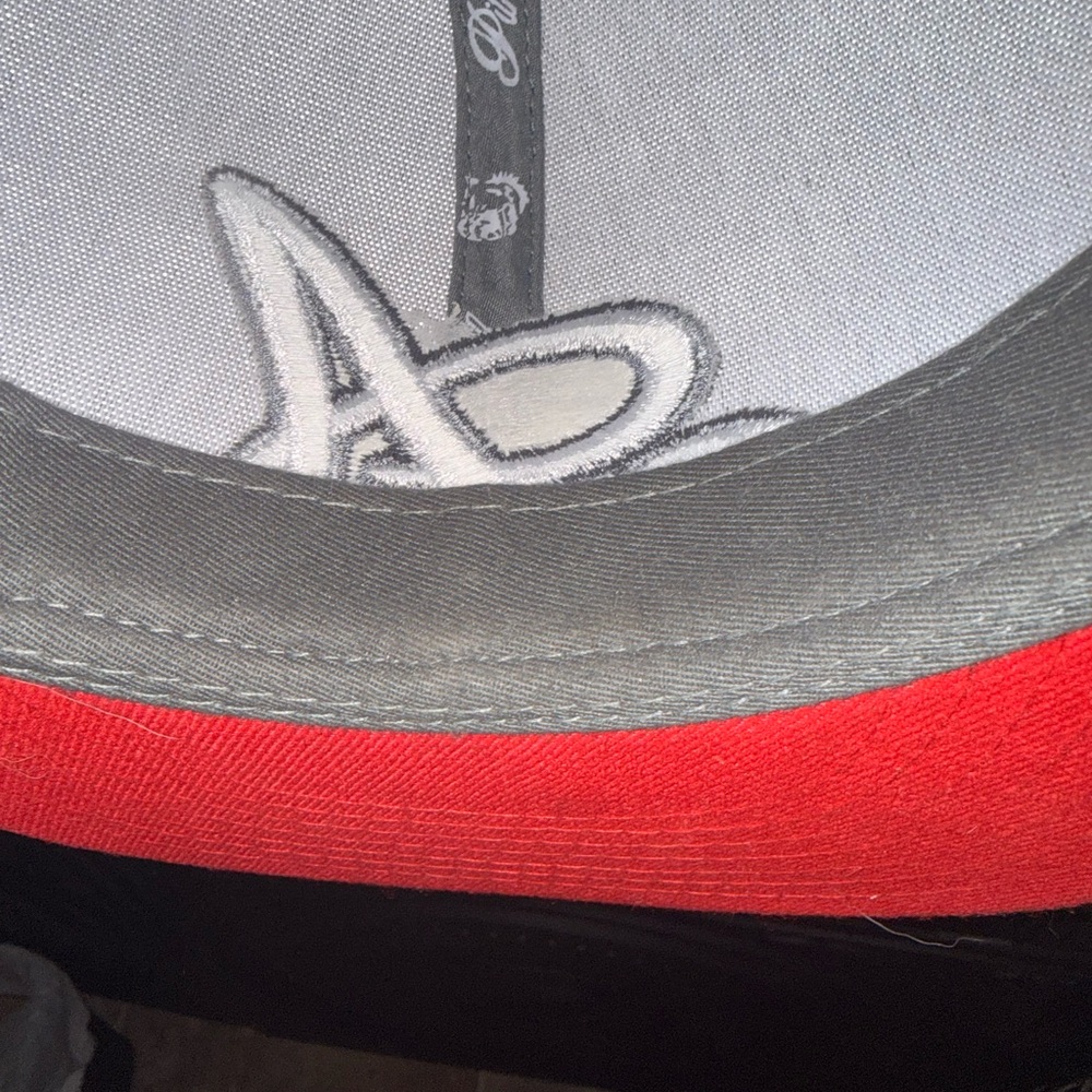 2 Vintage Fitted Atlanta Braves Hats - Picture 9 of 15